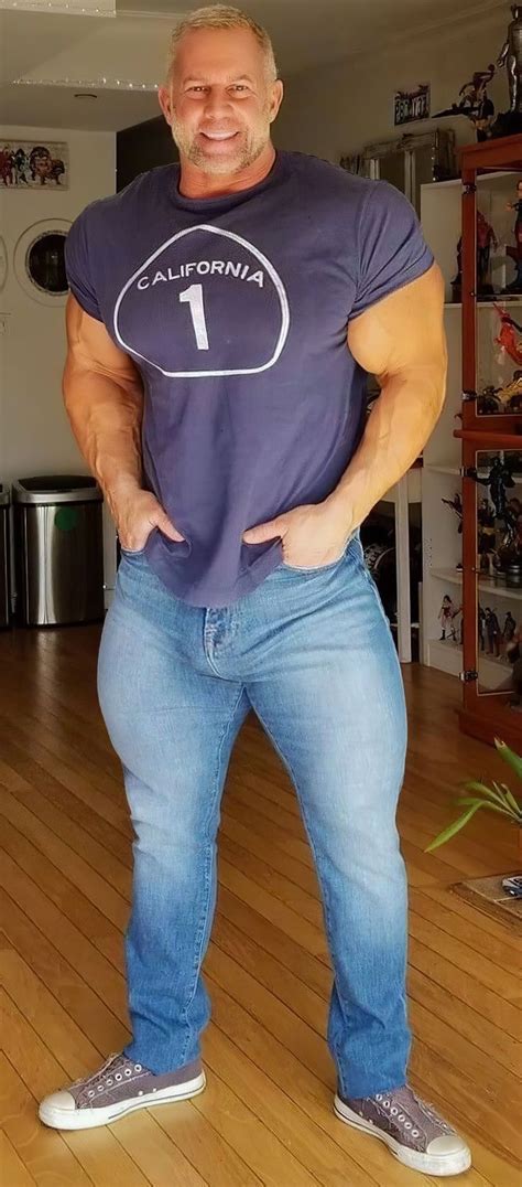 gay muscle dad sex